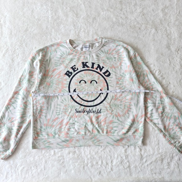 Smiley World Tie Dye Crew Neck Sweatshirt Be Kind Graphic Print XL - Picture 3 of 6
